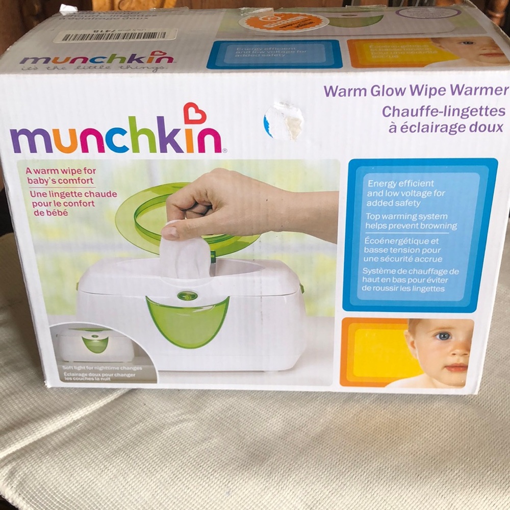 Munchkin wipe warmer w/ nightlight $25!! Great price (orig $32)